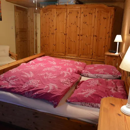 Апартаменты Spacious Eifel Escape, Cleaning Included *