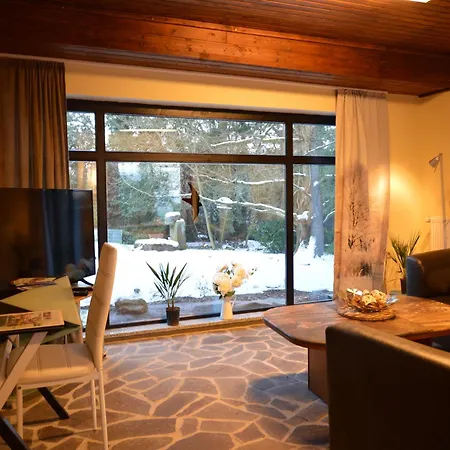 Апартаменты Spacious Eifel Escape, Cleaning Included Мандершайд