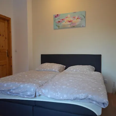 Апартаменты Spacious Eifel Escape, Cleaning Included *