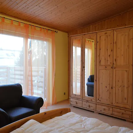 Spacious Eifel Escape, Cleaning Included Апартаменты Мандершайд